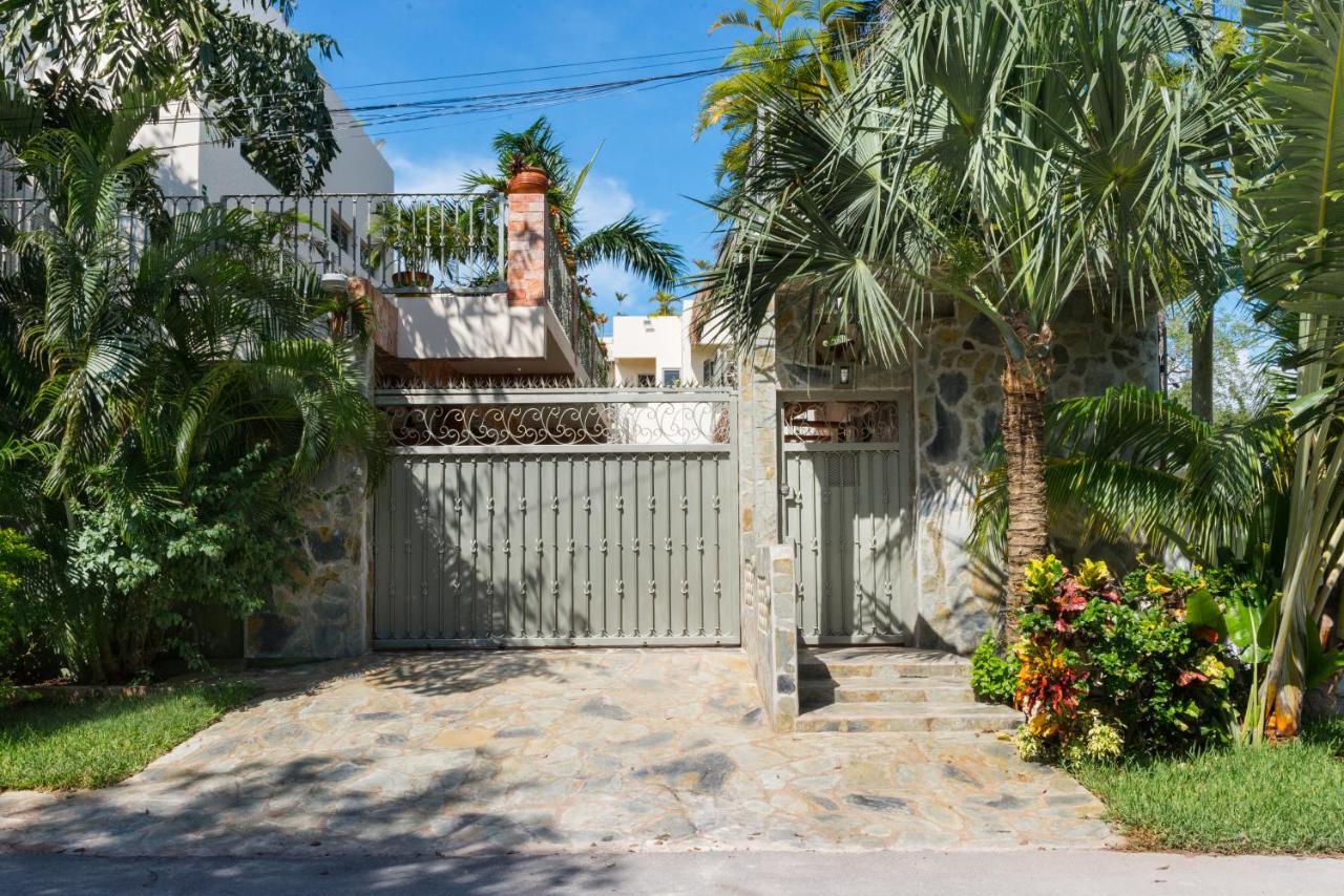 Alamos Inn Hotel Con Jacuzzi Y Piscina Cancún Eksteriør billede