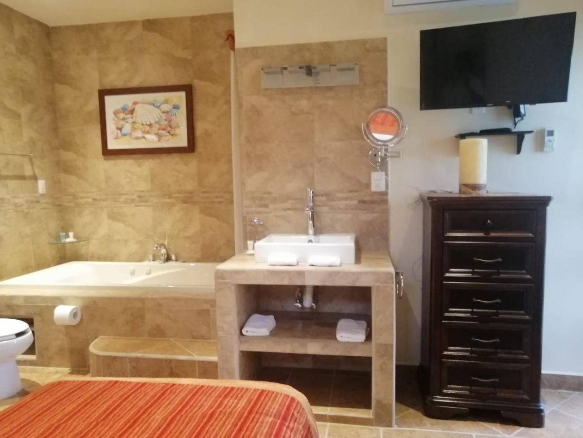 Alamos Inn Hotel Con Jacuzzi Y Piscina Cancún Eksteriør billede