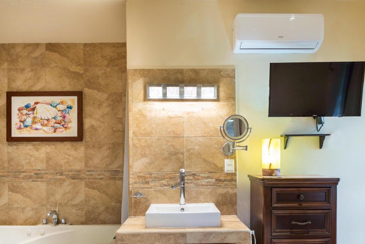 Alamos Inn Hotel Con Jacuzzi Y Piscina Cancún Eksteriør billede